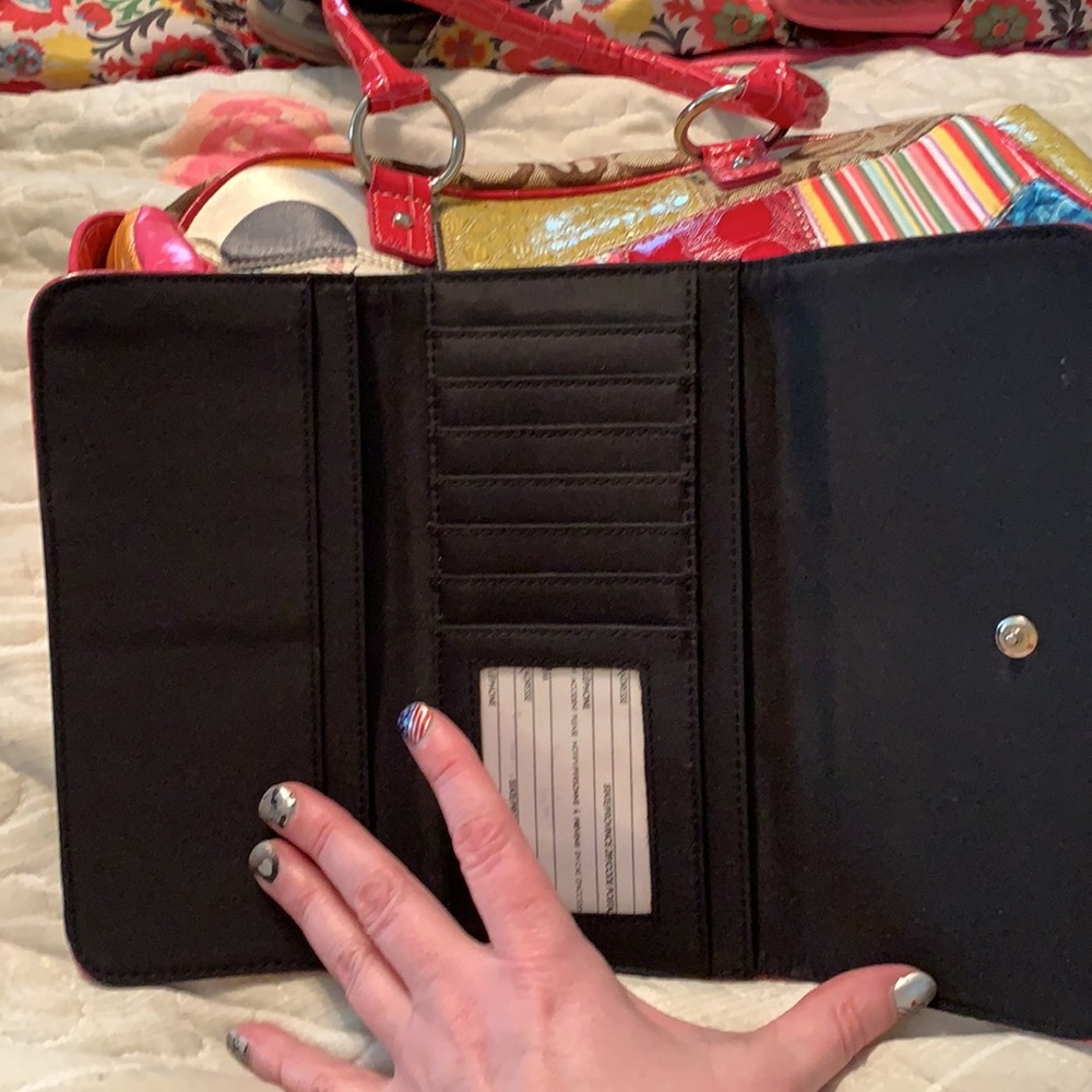 Patchwork bag and wallet. - Picture 5 of 9